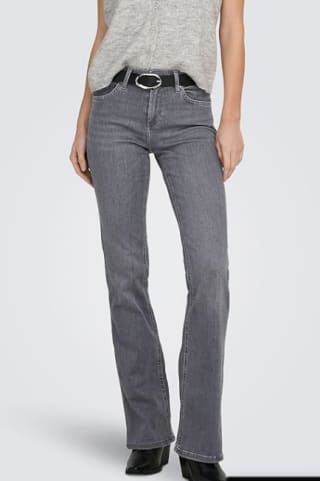 Only Blush Mid Flared Jeans voor €22,43 bij Amazon