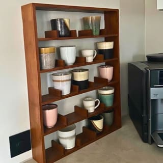 Xenos Wandkast voor 23 mokken (63,5x48x9 cm) voor €15 bij Xenos