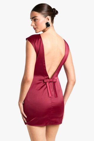 Vestido Tubo Satín Burdeos Lazo por 1,99€