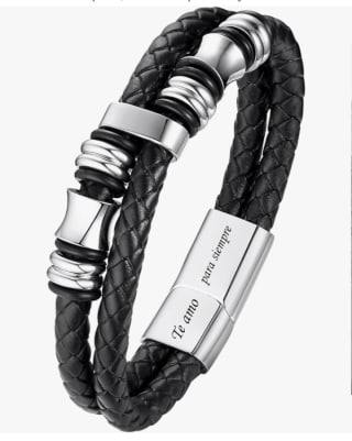 Pulsera de cuero trenzado para hombre por 7.99€.