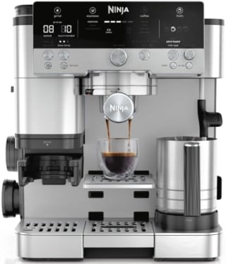 Ninja Luxe Café Premier Espresso + Gotero + Cold Brew ES601LAA por $10,425 en Amazon
