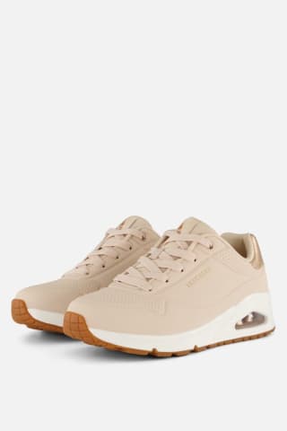 Tot 50% korting op geselecteerde schoenen bij Bol