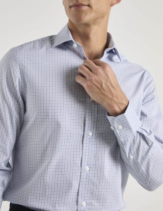 Tommy Hilfiger camisa de vestir de algodón por $424.50 en Liverpool