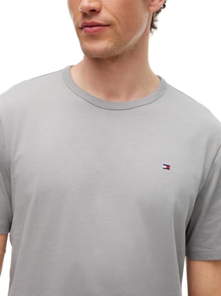 Tommy Hilfiger pack de 3 camisetas para hombre por 34,95€ en Amazon