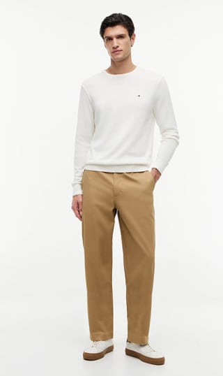 Pull pour homme à col ras-du-cou et drapeau brodé à 48€