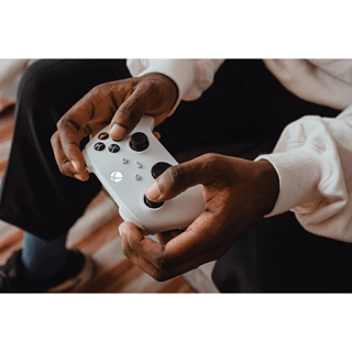 Manette Xbox Robot White (XBOX SERIES) pour 42,44€ chez E.Leclerc