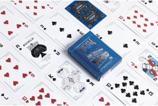 Bicycle Jeu de 54 cartes – Édition Retour vers Le Futur pour 8,93€ chez Amazon