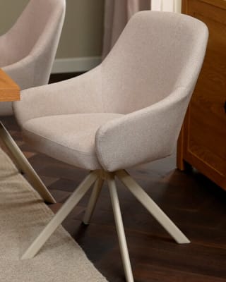 Eetkamerstoel ROSTRUP draaivoet beige stof voor €55 bij JYSK
