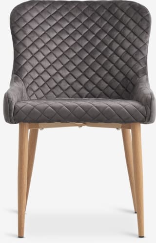 Silla de comedor PEBRINGE terciopelo gris/color roble por 25€ en JYSK