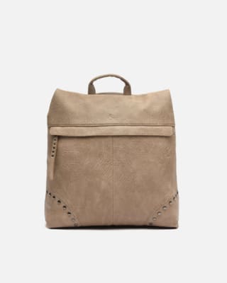 Mochila antirrobo con detalles metálicos por 18€