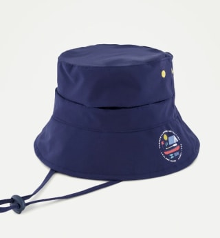 Kids El Corte Inglés Gorro bucket deportivo de niño por 4.79€.