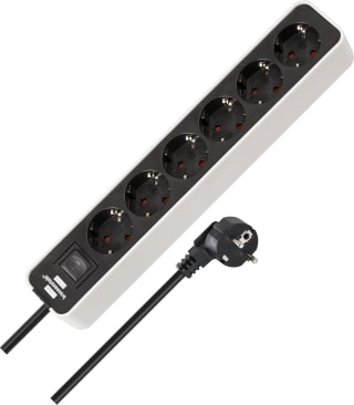Brennenstuhl Super-Solid 6‑voudige stekkerdoos voor €6,49 bij Amazon
