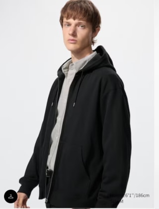 Sweat zippé à capuche à 29,90€