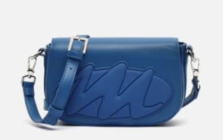 Bolso Bandolera pequeño con solapa por 8.70€.