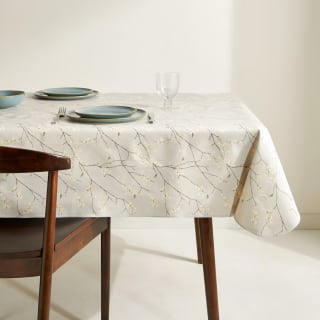 Mantel antimanchas PVC Almendro Basics El Corte Inglés por 4,95€