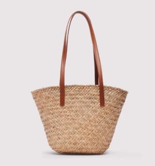 Bolso cesto con asas por 12.99€.