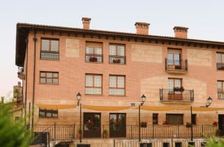 Escapada Hotel Villa de Vinuesa 4* en Vinuesa (Soria) por 19€