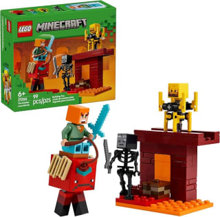 LEGO Minecraft La Batalla de Lava del Inframundo por $174 | Amazon