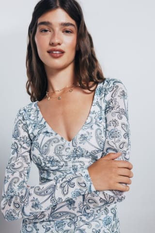 Camiseta gasa escote frunces estampada por 3.19€