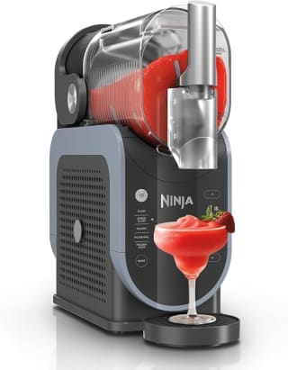 Ninja SLUSHi FS301LAA (2.6 L) por $4,843 en Amazon