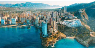 Escapada Benidorm: 3 días y media pensión para 2 por 229€