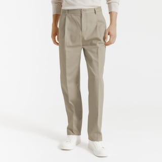 Pantalon chino loose à plis à 15€
