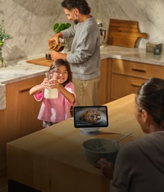 Amazon Echo Show 8 (pantalla de 8.7") por $2,499 en Amazon