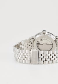 Timex Marlin Automatic 40 mm por 154,50€ en Zalando