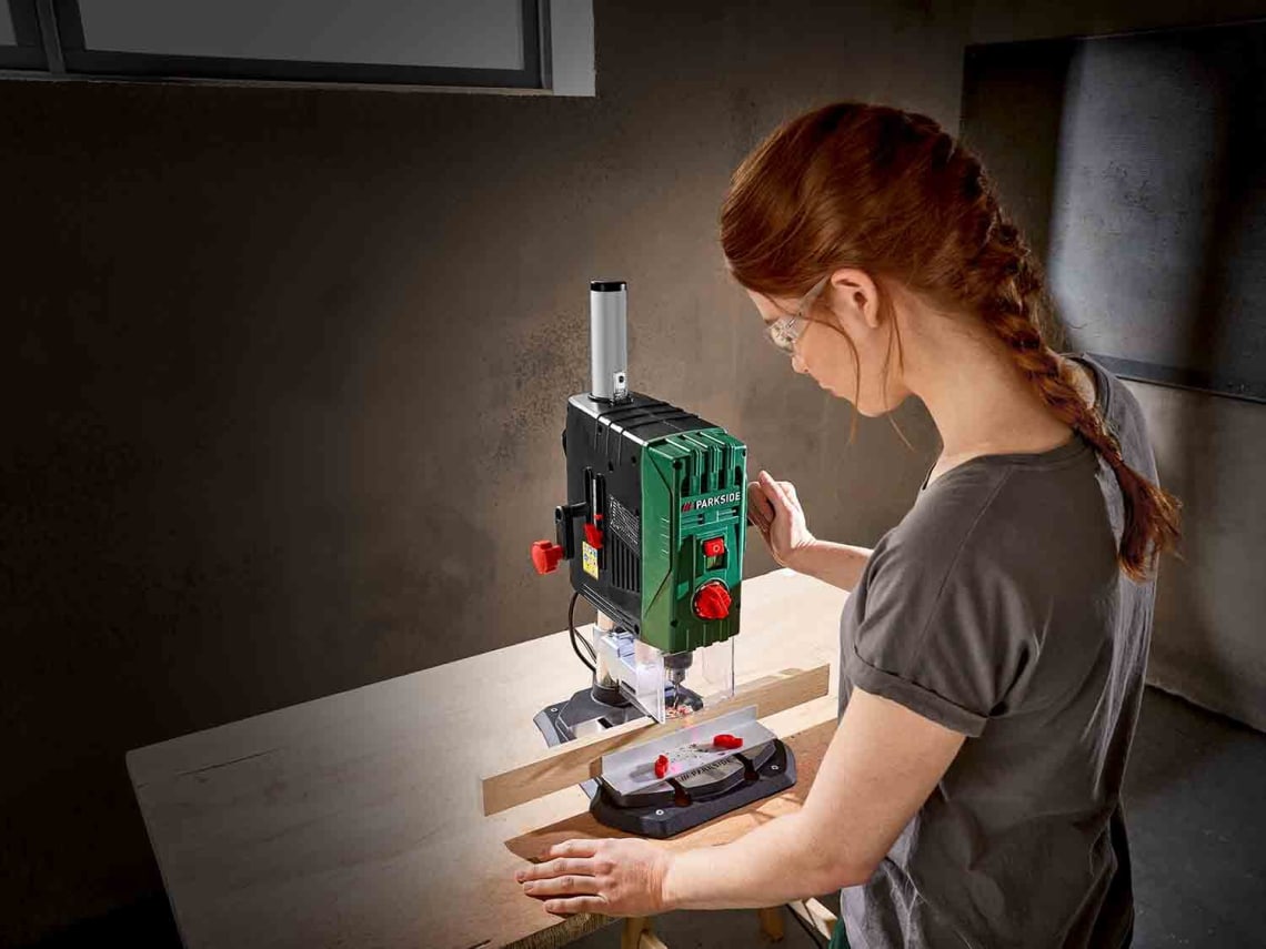 Taladro de columna con regulación electrónica por 49,99€