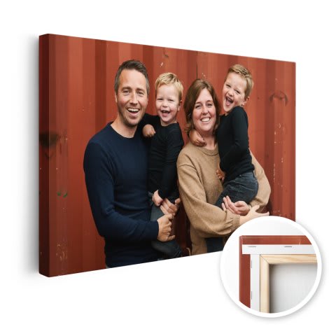 Eigen foto op canvas 50x70 cm voor €14,88 dmv code bij Fotoproducten