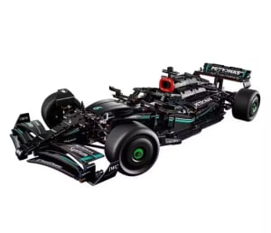 Coche F1 Mercedes Bloques de construcción técnicos 1642 piezas por solo 23,22€