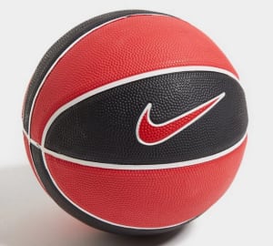 Nike Swoosh Skills Basketball voor €7 bij JD Sports