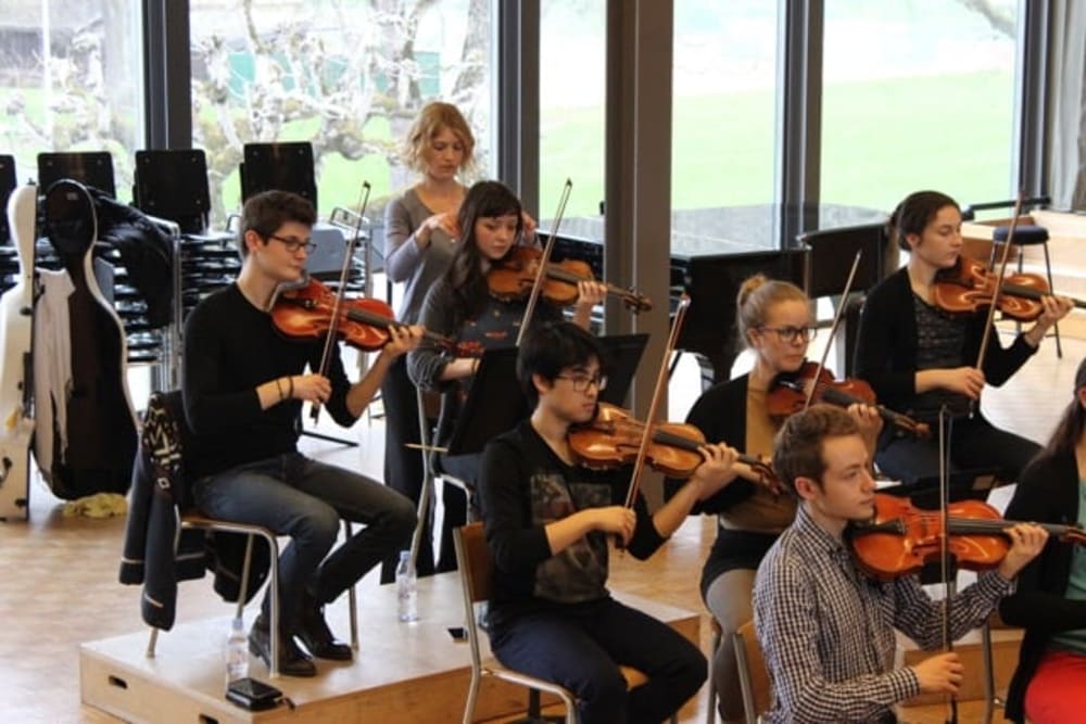 Cathie teaching the European Union Youth Orchestra (EUYO) Cathie teaching the European Union Youth Orchestra (EUYO)