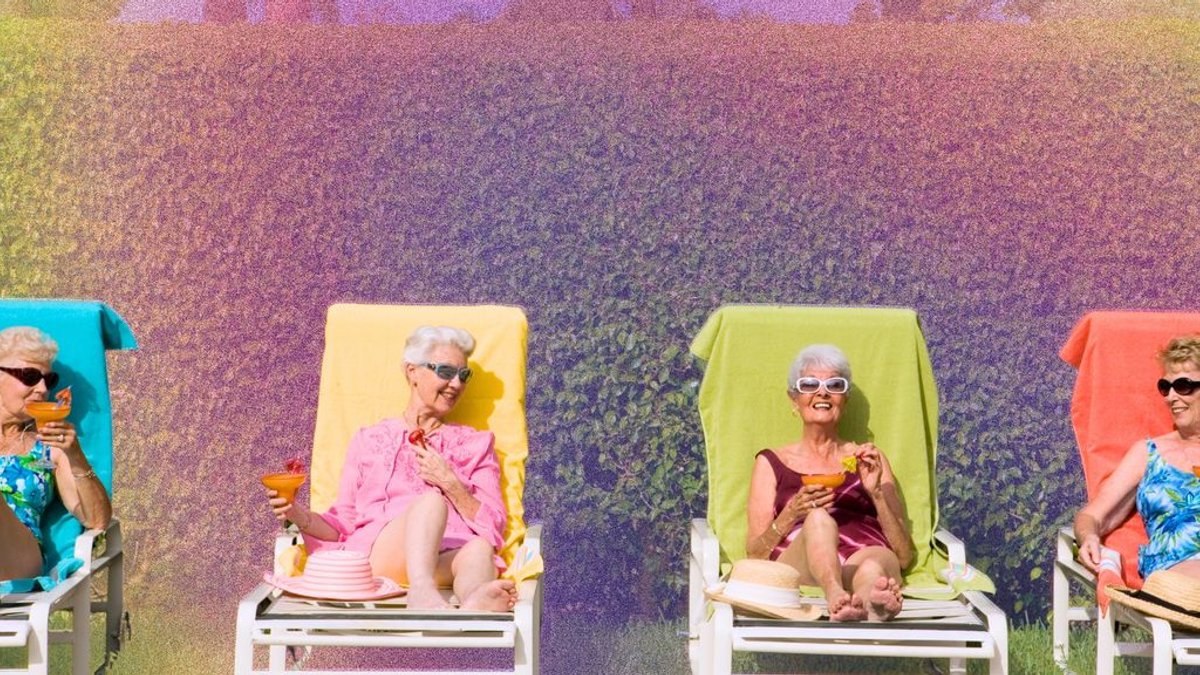 Happiness of Older Single Women Examined - single women