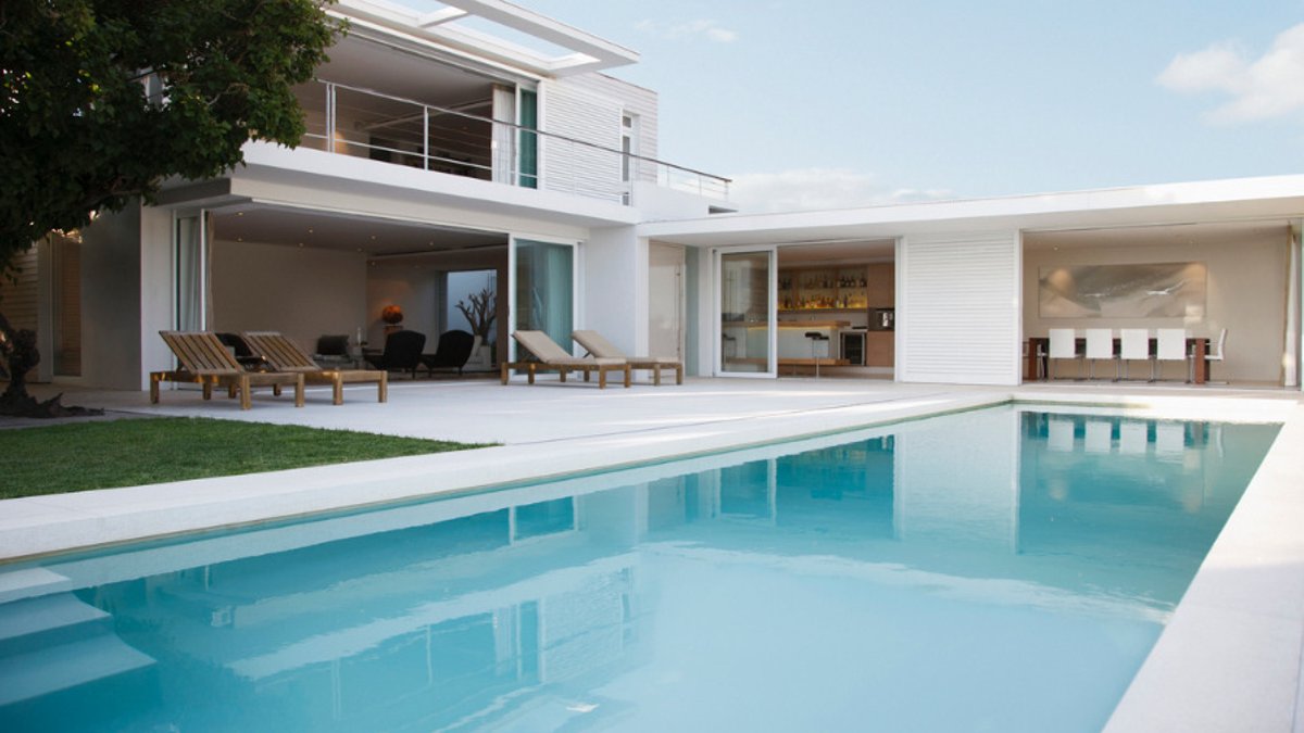 Luxury Homes Outpace Starter Market Sales Luxury Homes Outpace Starter Market Sales - luxury homes