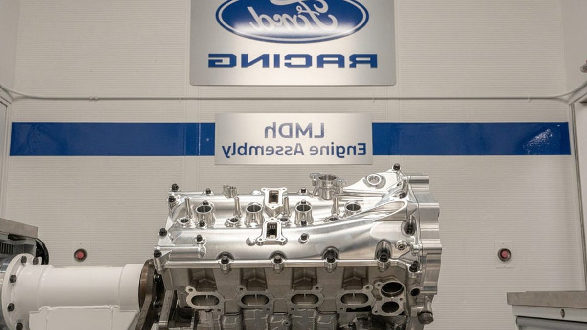Ford Le Mans Engine Roars to Life - le mans engine