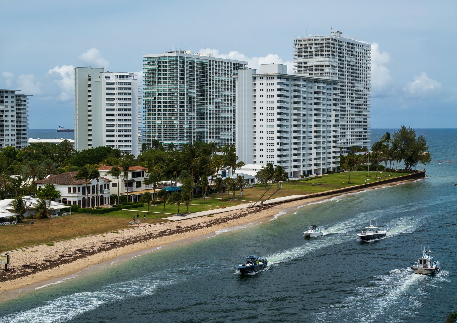 West Palm Beach Apartment Transformed into Oasis