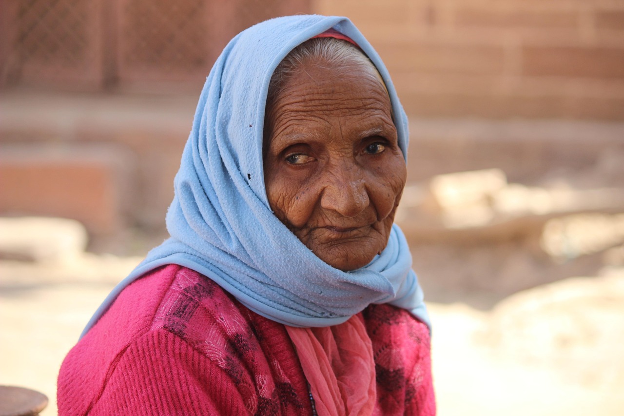 Elderly Benefit from Positive Outlook on Aging