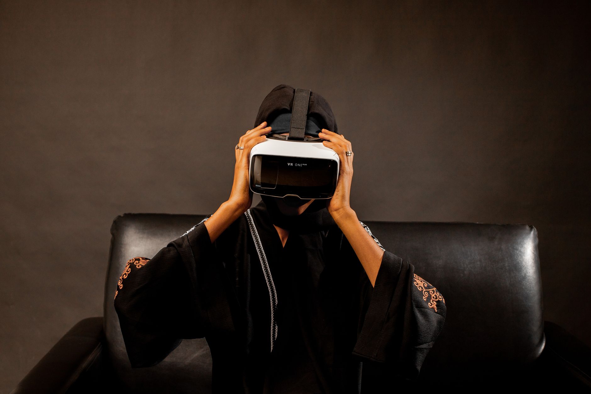 Virtual Reality Try-Ons: A Personalized Shopping Experience