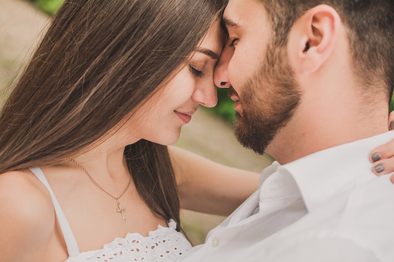 Crafting Love Stories: The Artistry Behind Denton’s Unique Engagement Rings