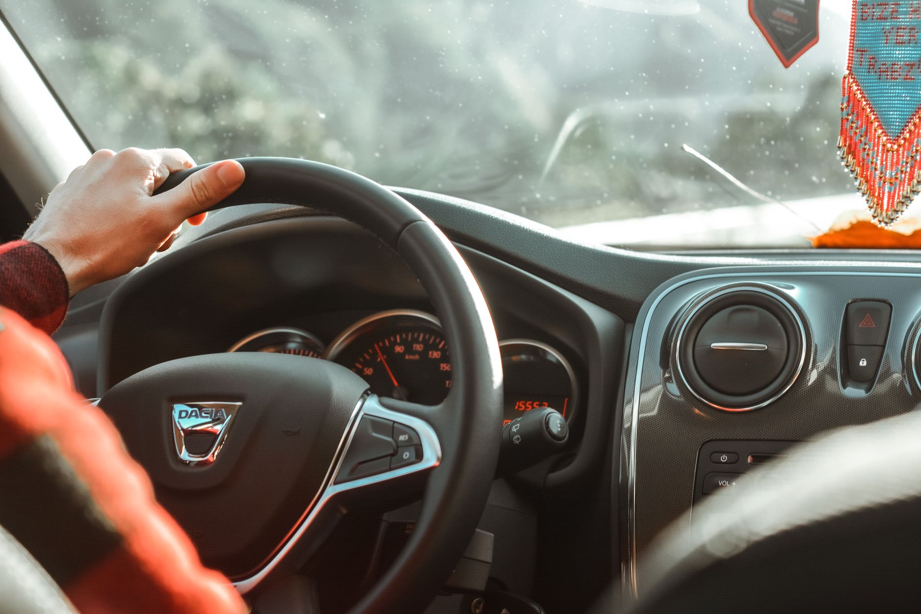 How to Choose the Best Automotive Accessories for Your Needs