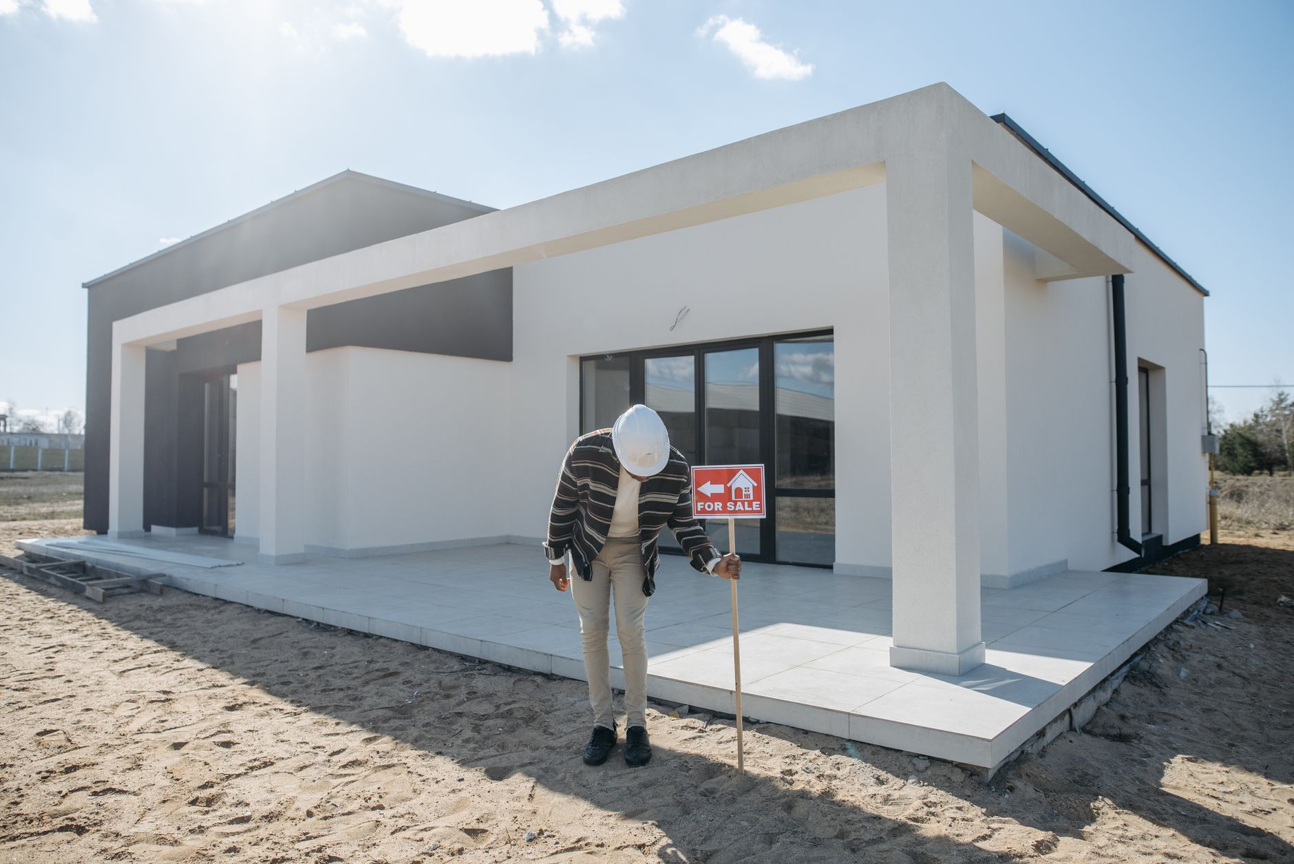 Real Estate ETFs Beat Market Despite Rising Rates