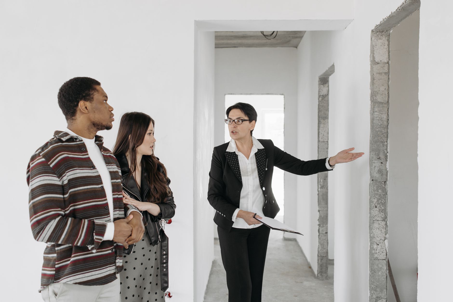 5 Benefits of Working with a Real Estate Agent to Sell Your Home