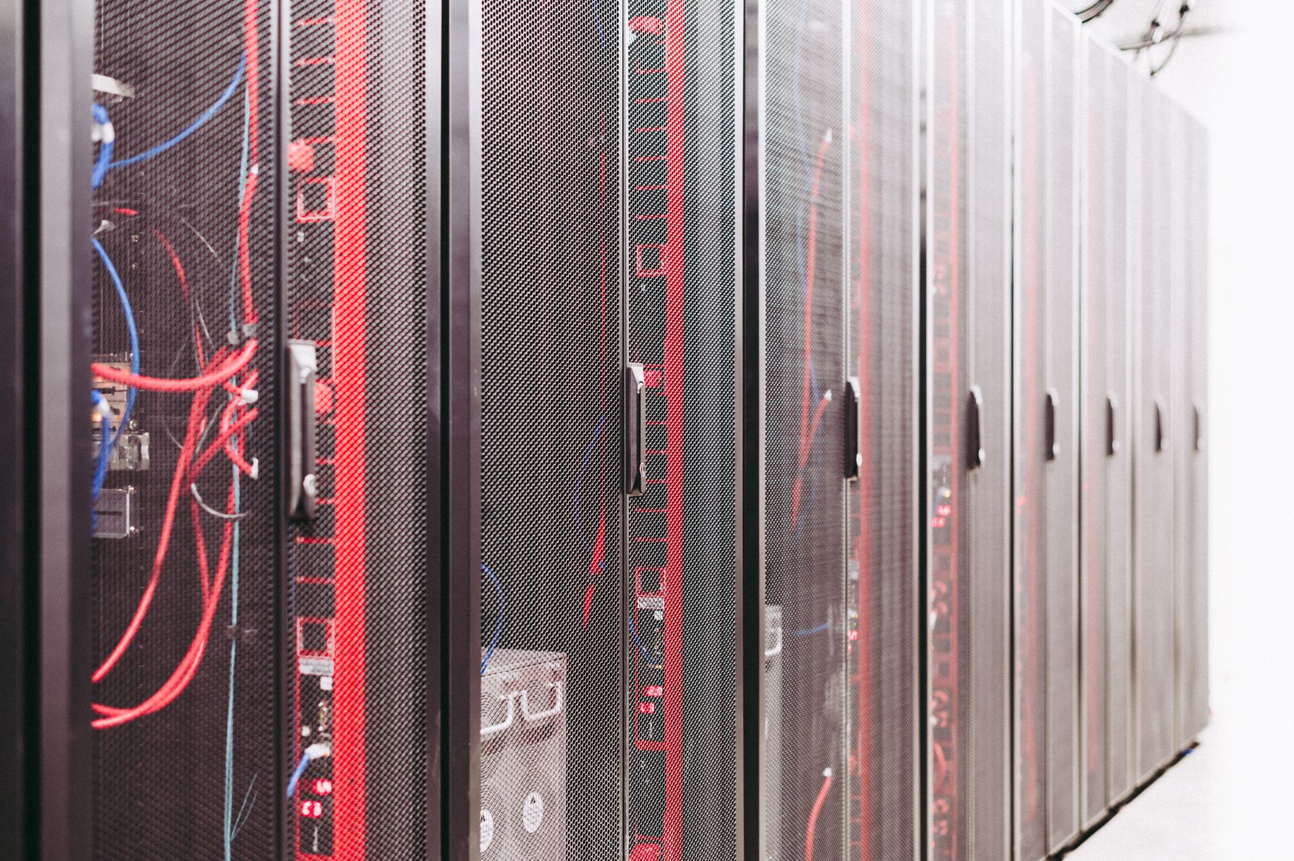 Top Dedicated Server Use Cases and Benefits