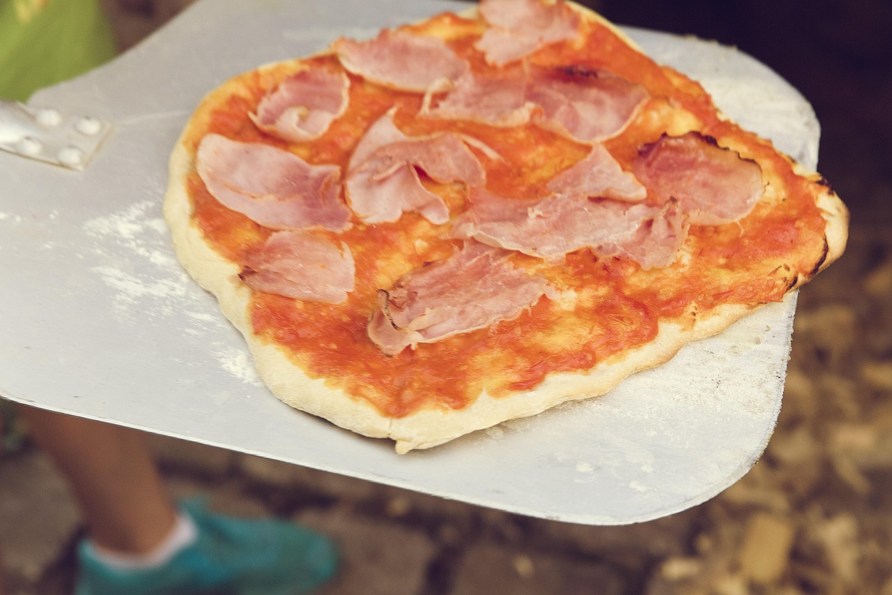 Benefits Of Investing In An Outdoor Pizza Oven