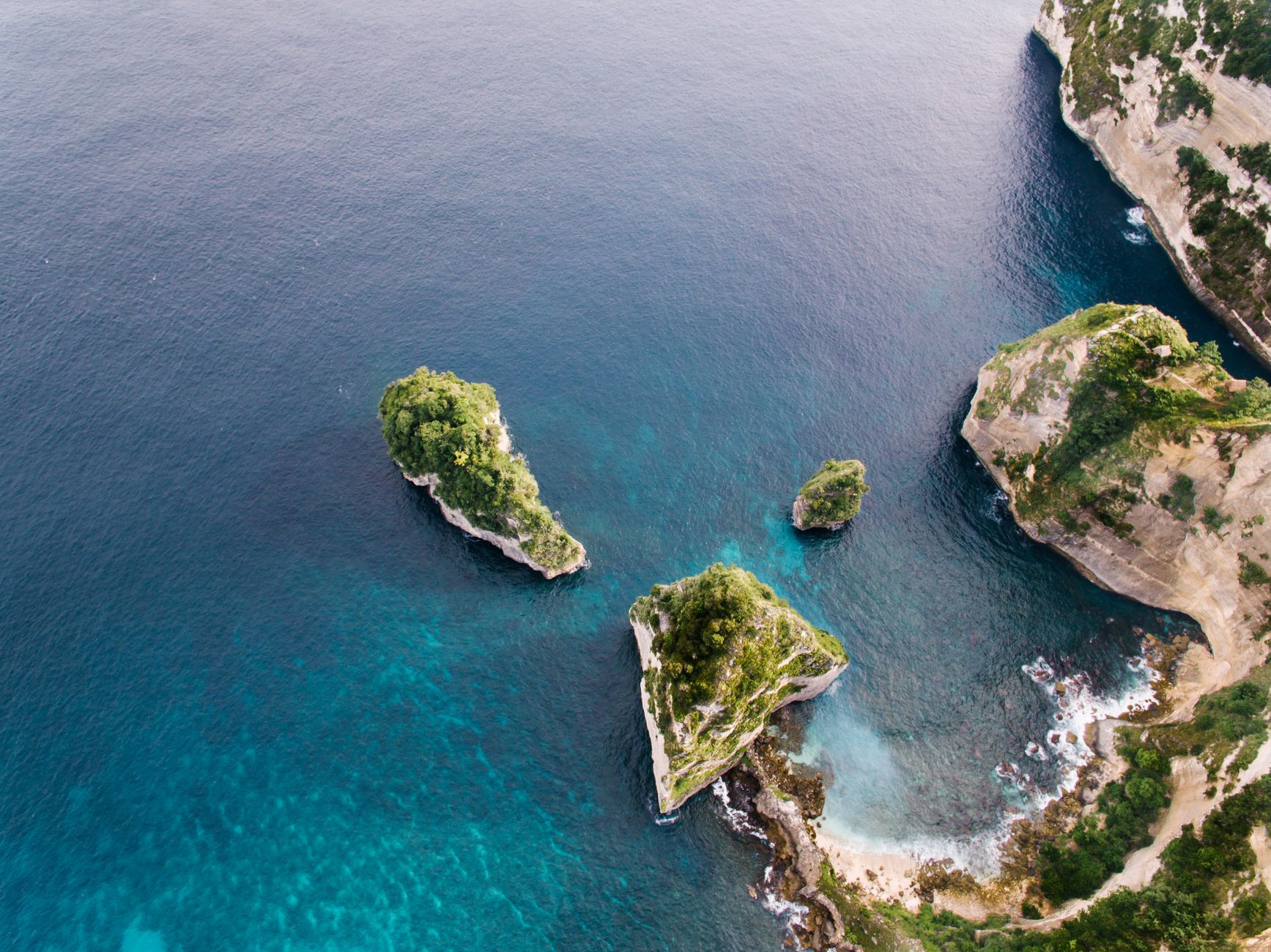 Exploring the Wonders of the Lesser Sunda Islands with KomodoTripFromLombok.com