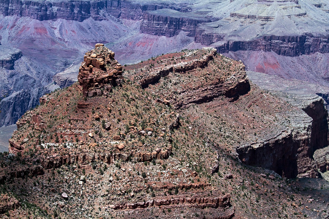 Mystery Illness Strikes River Rafter in Grand Canyon