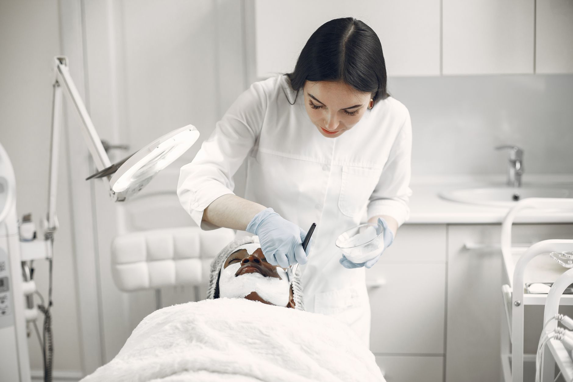 What Can You Achieve By Going to an Aesthetic Clinic in Singapore?