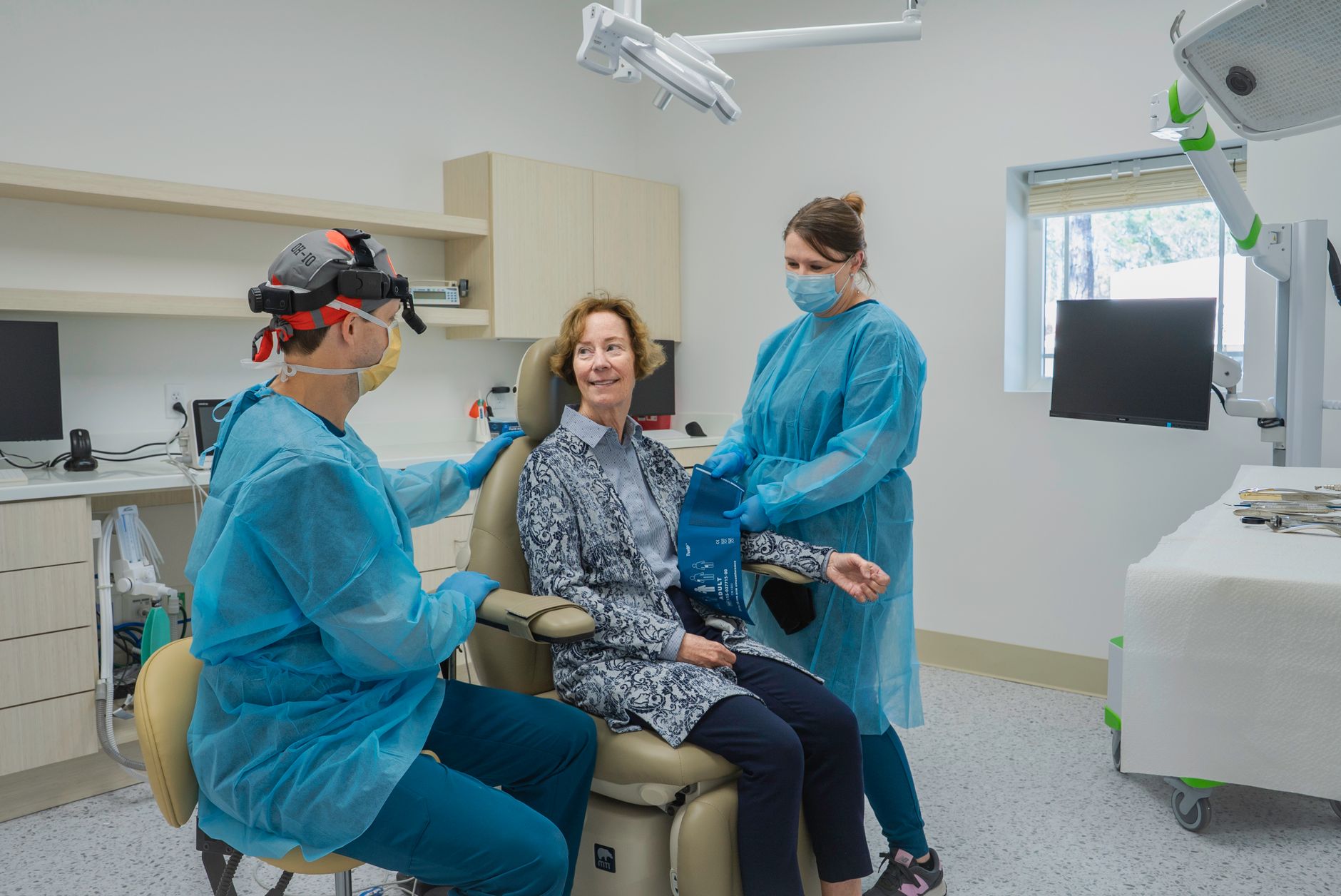What You Need to Know Before Having Dental Implants