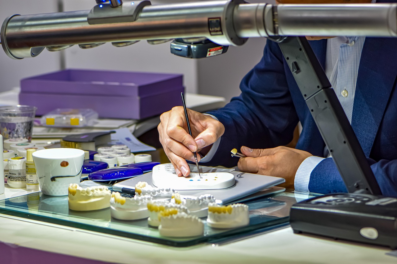 Understanding Dental Veneers: A Comprehensive Guide